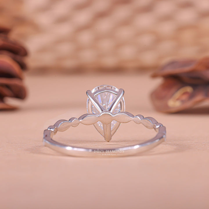  Best metal for pave rings, Oval cut pave diamond rings, How to choose a pave ring, Pave rings for men, 