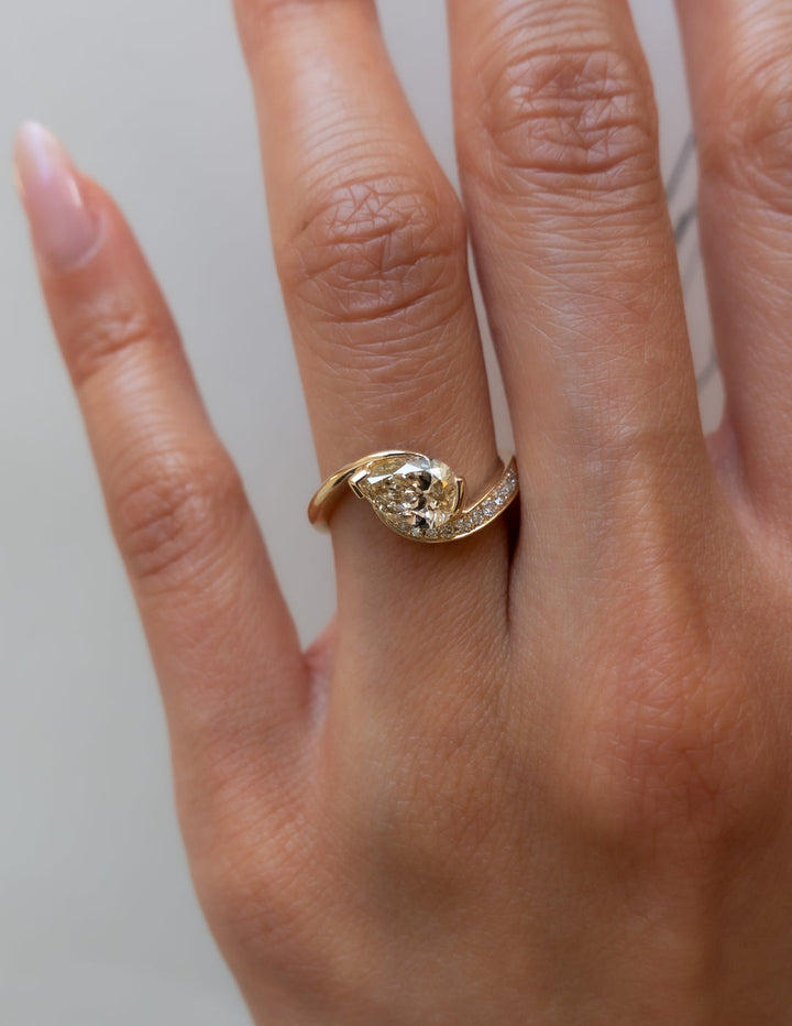 1.50CT-2.50CT Champagne Pear Cut Lab Grown Diamond Unique Engagement Ring