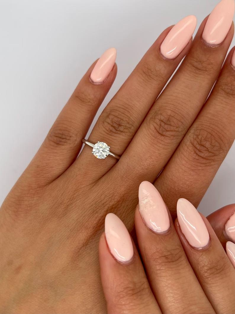 sustainable lab grown diamond engagement ring