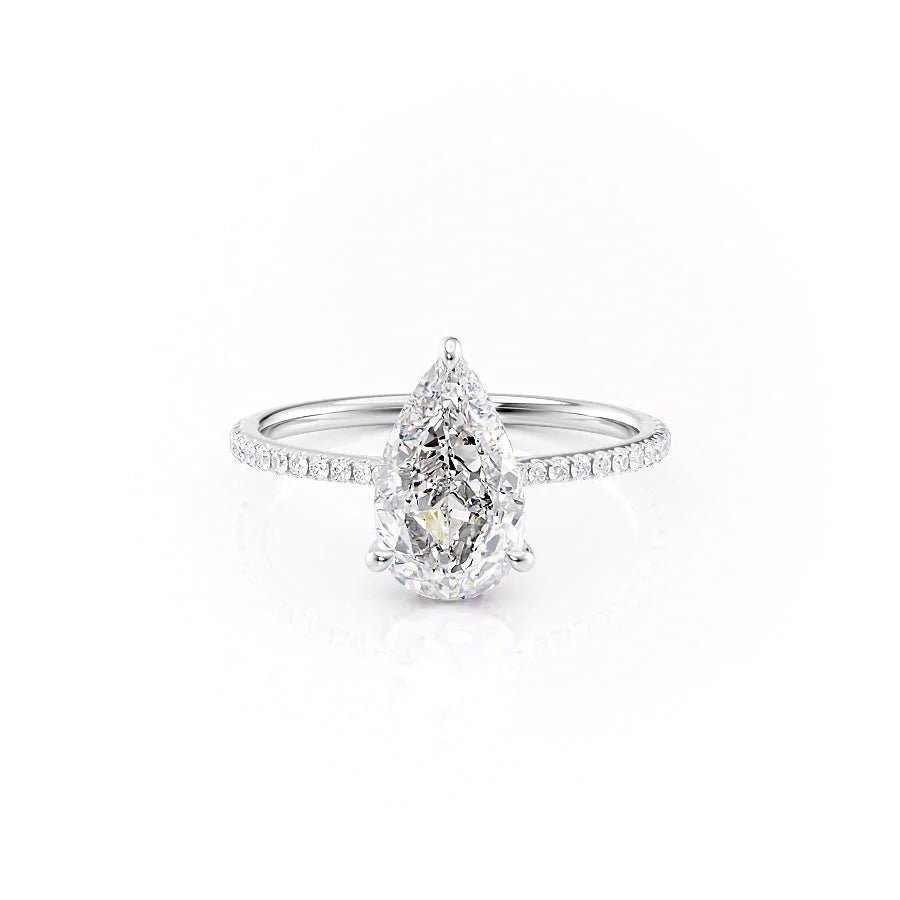 pear diamond center stone