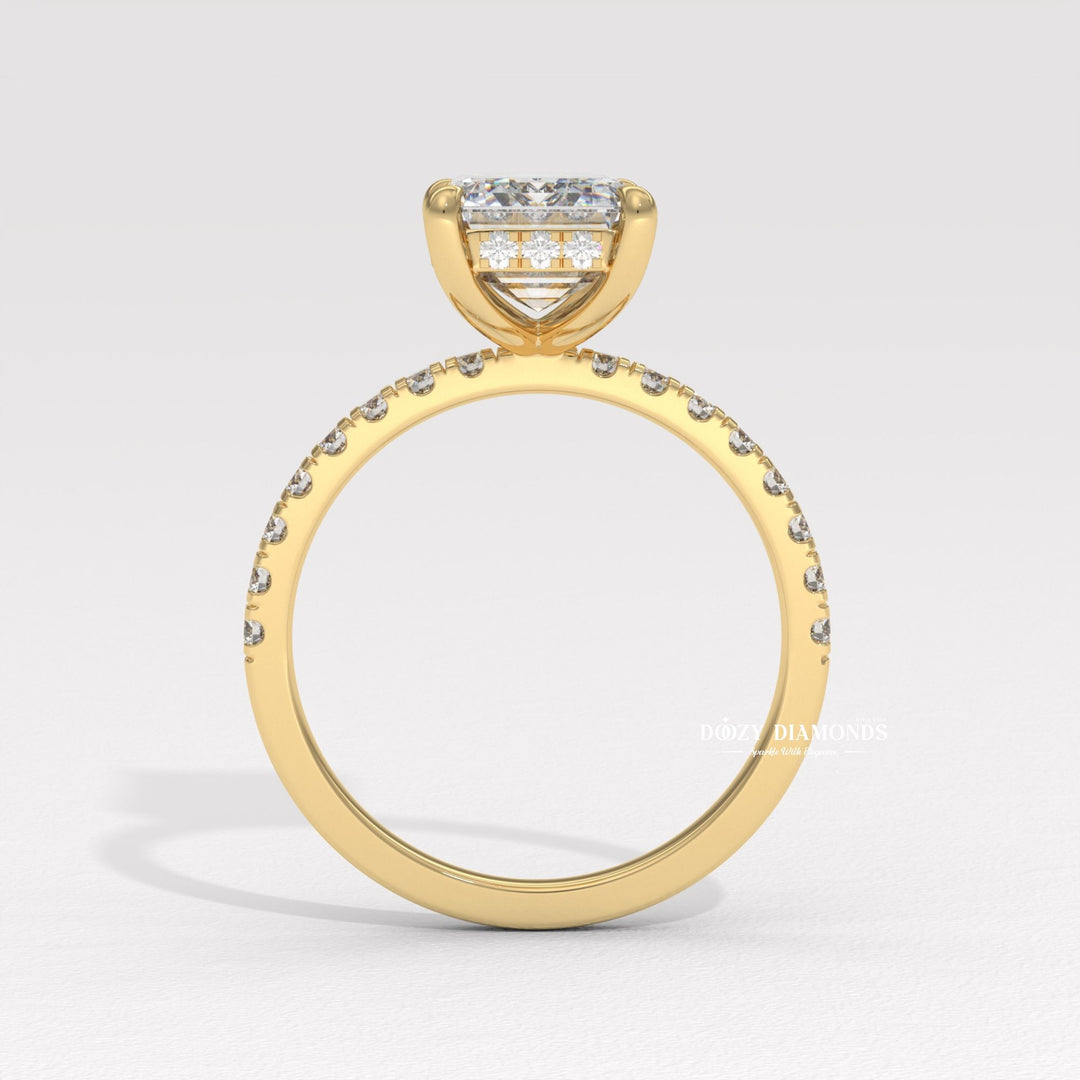 Sustainable engagement ring
Conflict free oval diamond
14k white gold pavé ring
18k yellow gold oval ring