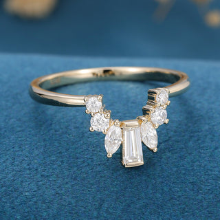 round-marquise-baguette-shaped-moissanite-curved-wedding-band