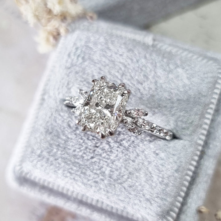 cushion-cut-cluster-h-vvs2-lab-grown-diamond-engagement-ring