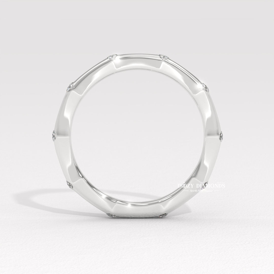Round brilliant band
Handmade diamond ring
Custom lab diamond band
Floating diamond band