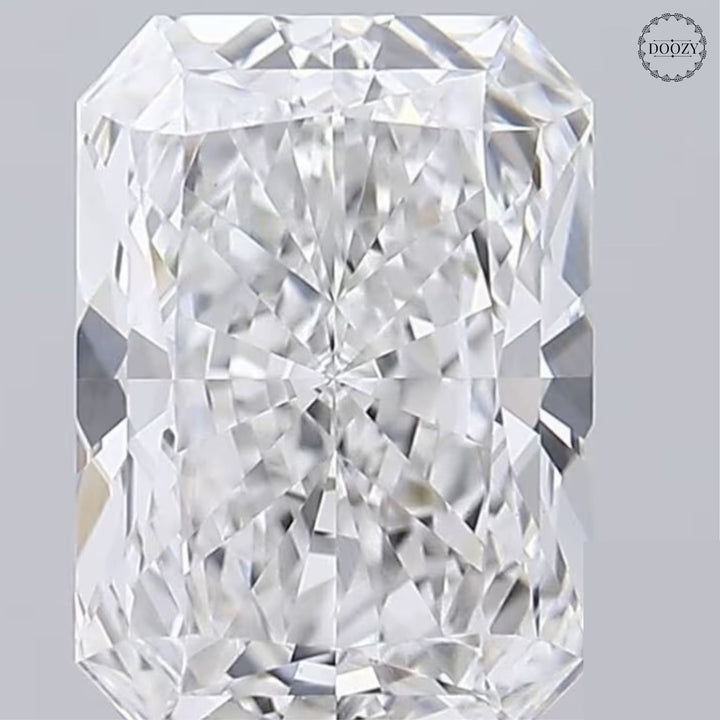 3.0CT Radiant Cut Lab-Grown Diamond