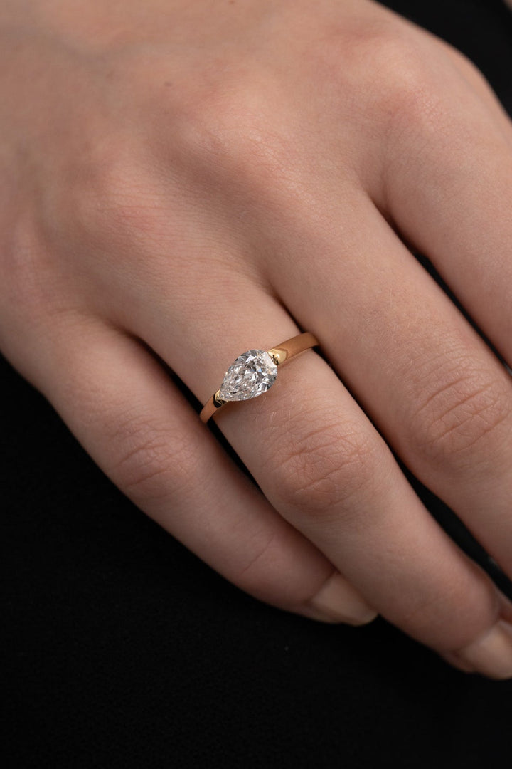 1.0CT-2.0CT Pear Cut Lab Grown Diamond Tension Set Engagement Ring