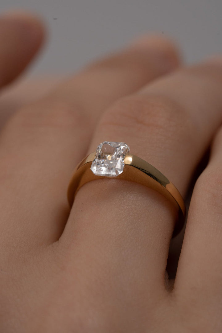 1.0CT-2.0CT Radiant Cut Lab Grown Diamond Solitaire Engagement Ring