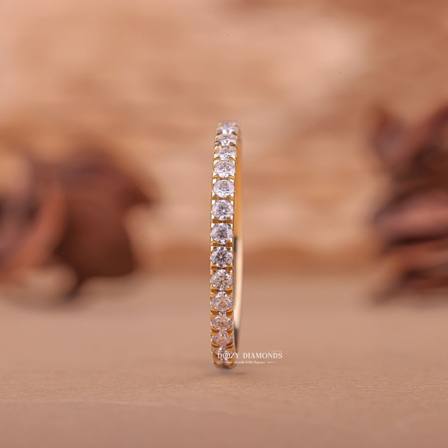 Alluring diamond wedding band, Captivating diamond wedding band, Fascinating diamond wedding band, Dreamy diamond wedding band