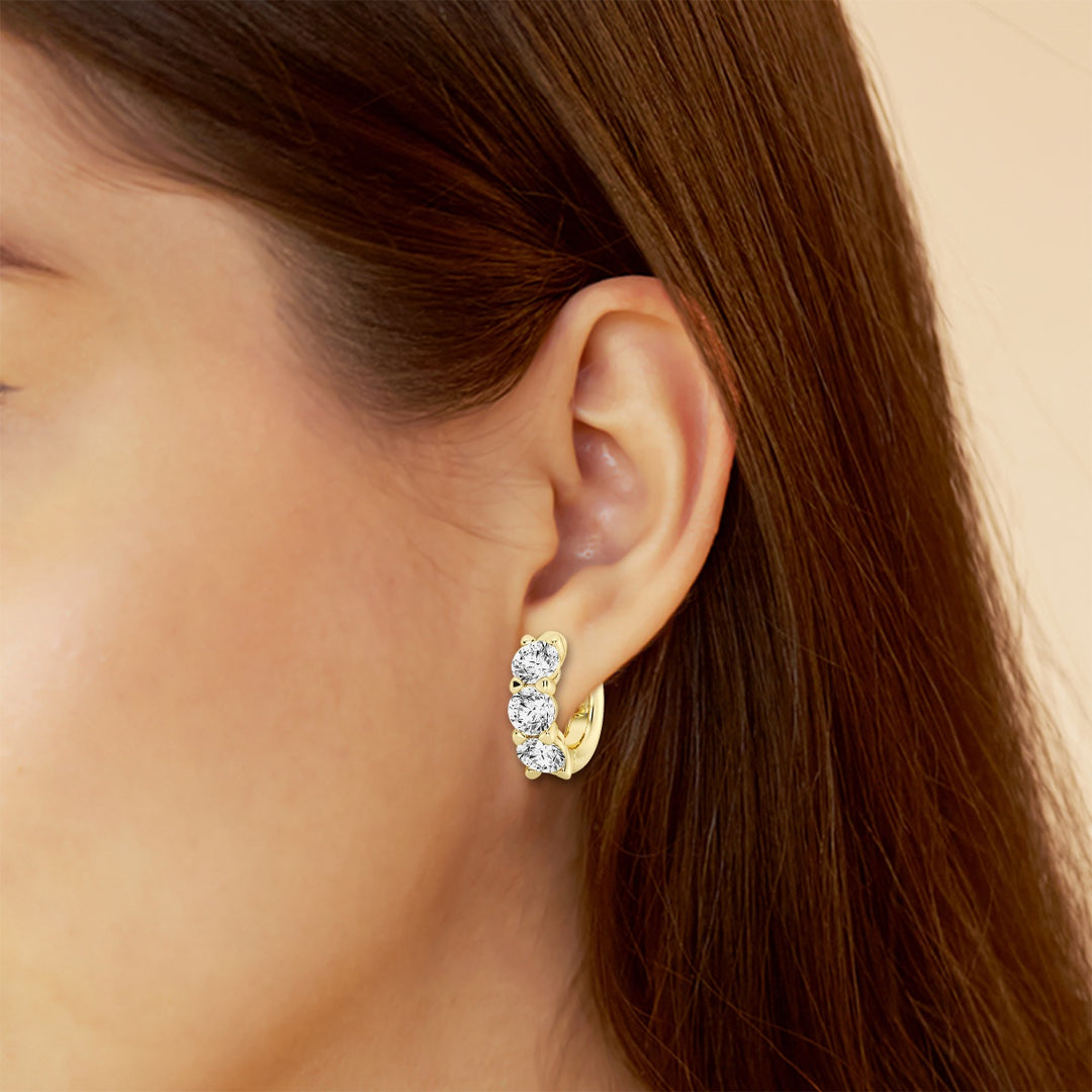 Round Cut FG-VS2 Lab-Grown Diamond Huggie Hoops Earrings