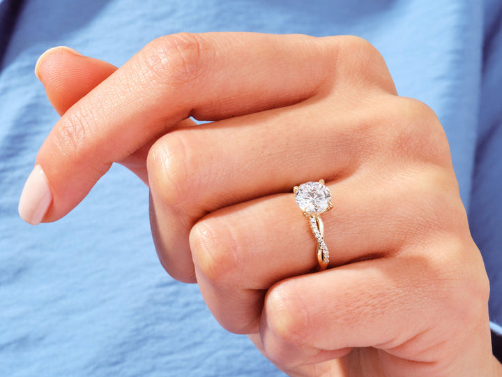 1.0CT Round Cut Twist Lab Grown Diamond Engagement Ring For Her