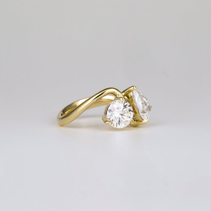 1.0CT-2.0CT Pear & Round Cut Lab Grown Diamond Engagement Ring
