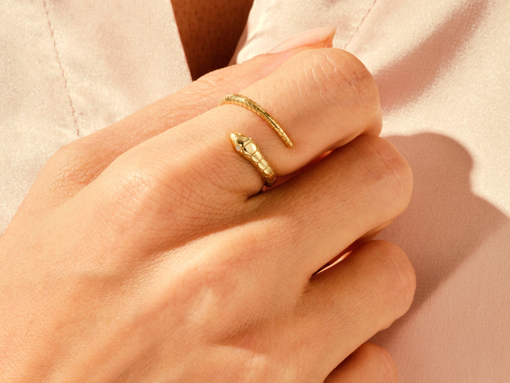 Minimalist Snake Ring with Diamonds For Women