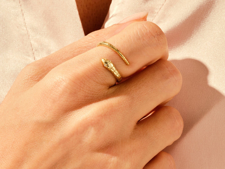 Minimalist Snake Ring with Diamonds For Women