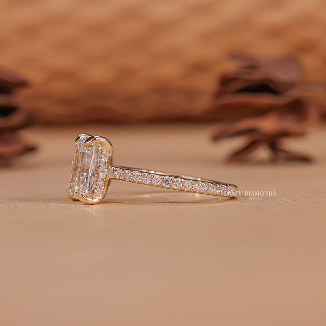 EcoFriendlyJewelry
ModernEngagementRing
UniqueEngagementRing
AffordableLuxury