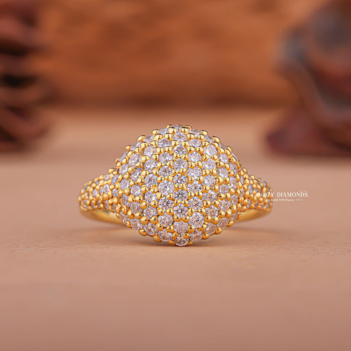 Elegant engagement ring, Whimsical engagement ring, Chic engagement ring, Glamorous engagement ring, Sophisticated engagement ring, Trendy engagement ring, 