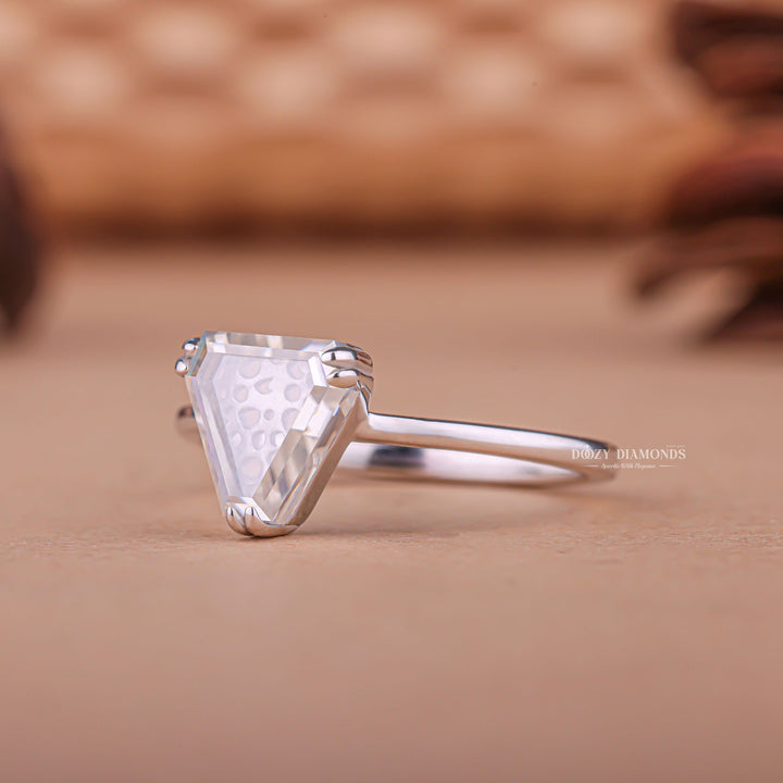 Elegant shield cut wedding ring, Shield cut diamond ring in white gold, Vintage shield diamond ring for proposal,