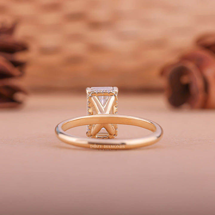  Emerald best engagement ring, Emerald top-rated engagement ring, Emerald online engagement ring, Emerald handmade engagement ring, Emerald customized engagement ring,