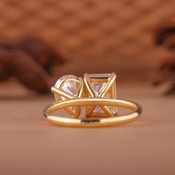 Emerald expensive engagement ring, Emerald high-quality engagement ring, Emerald best engagement ring, Emerald top-rated engagement ring, 