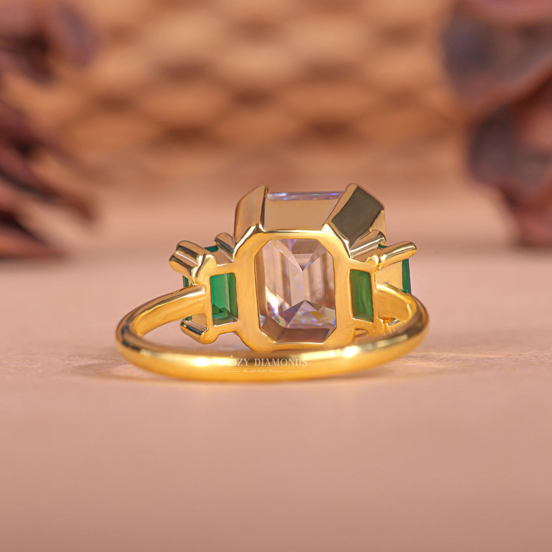 Emerald sustainable engagement ring, Emerald conflict-free engagement ring, Emerald lab-grown engagement ring, Emerald natural engagement ring, Emerald certified engagement ring,