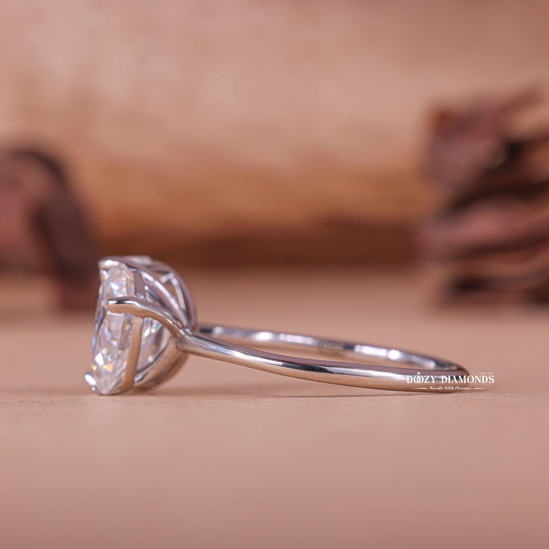 Emerald swirl engagement ring, Emerald unique engagement ring, Emerald traditional engagement ring, Emerald contemporary engagement ring, 