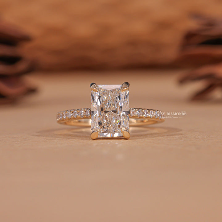 RadiantCut
LabGrownDiamonds
LabCreatedDiamonds
EngagementRing