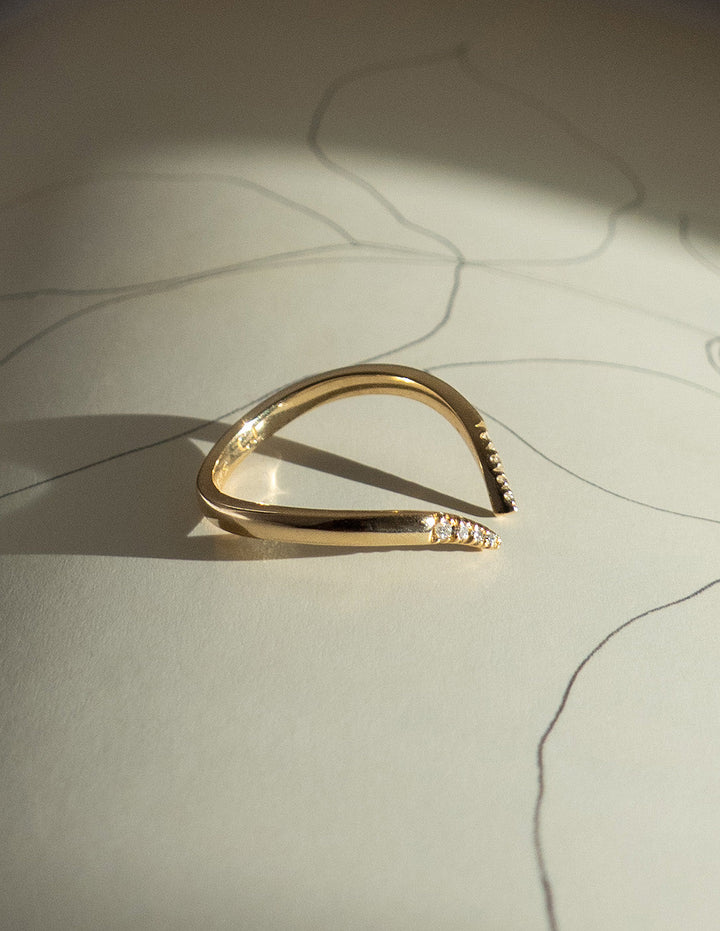 Round Diamond CVD EF/VVS Open Eve Pave Wedding Band