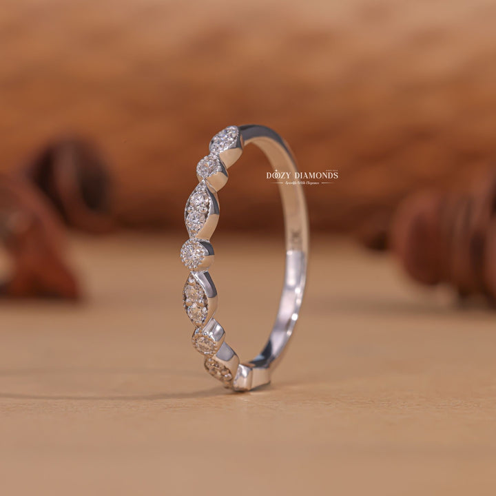 StatementRing
BoldRing
SimpleDesign
ElegantRing
EverydayWear