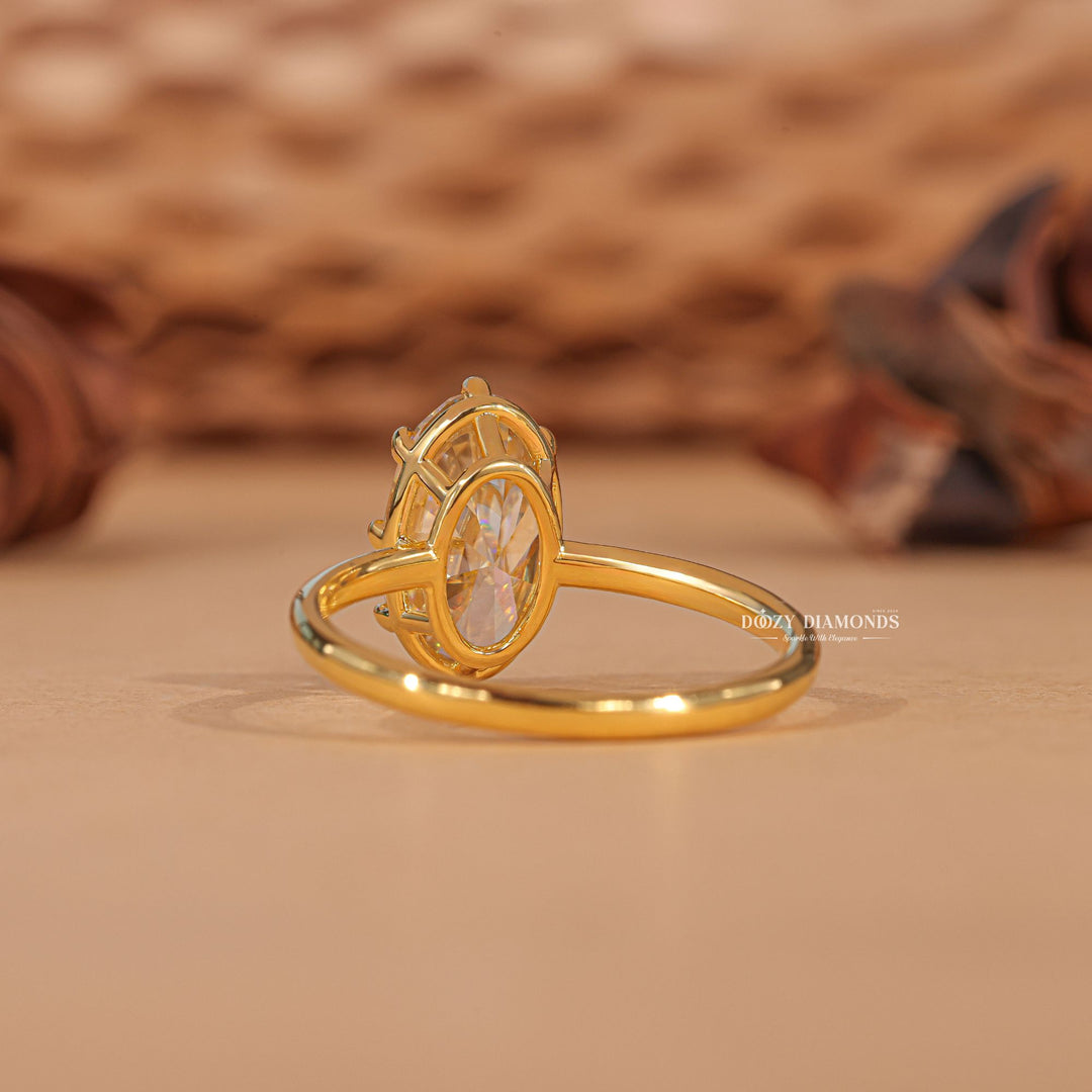 der engagement ring, Personalized engagement ring, Exclusive engagement ring, Engraved engagement ring, Halo diamond engagement ring, Solitaire diamond engagement ring, Unique diamond engagement ring, 