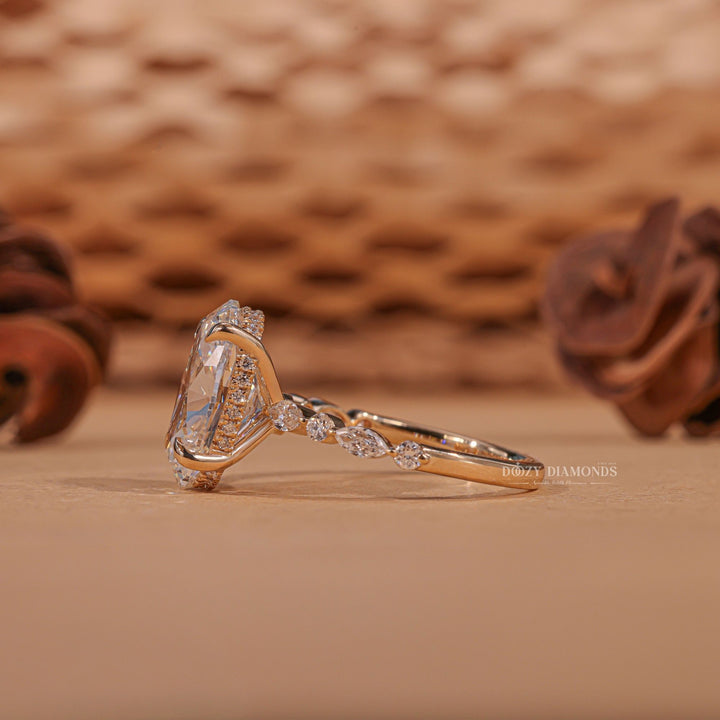 YellowGoldRing
PlatinumRing
FineJewelry
CustomEngagementRing
HandmadeRing