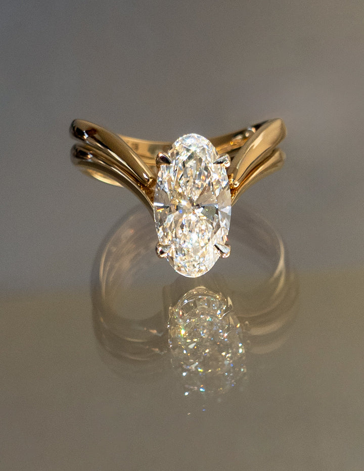 2.0CT Elongated Oval F-VS Lab Grown Eve Wedding Ring with Eve Open Band