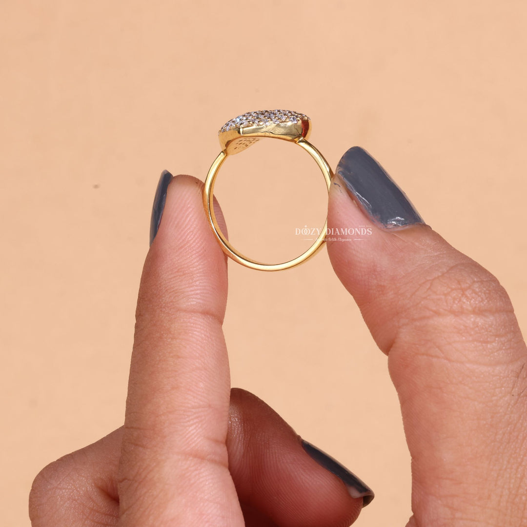 Round Cut Lab Grown Diamond F/VS1 Heart Shape Engagement Ring - Doozy Diamonds