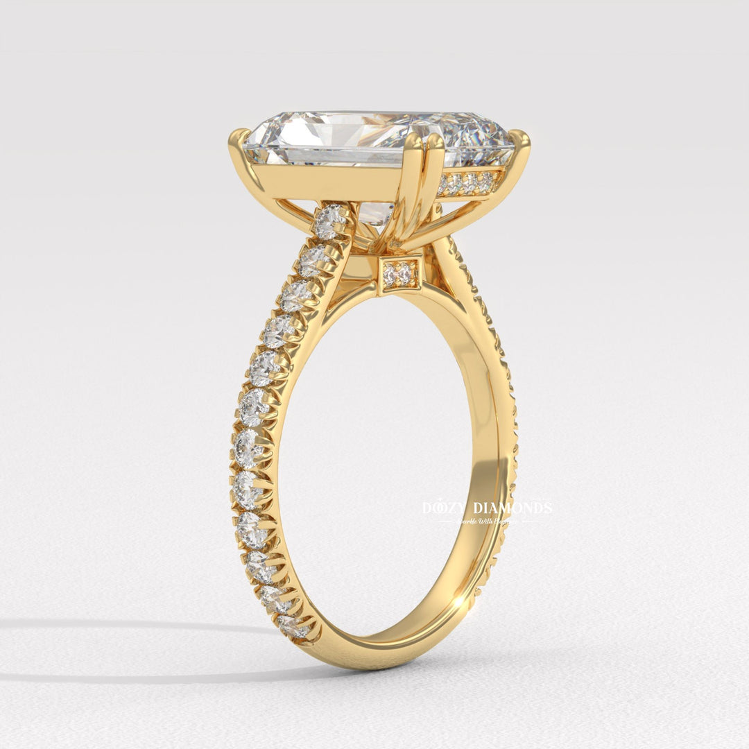 Hidden halo radiant cut ring
Radiant diamond pavé band
Crushed ice radiant cut diamond