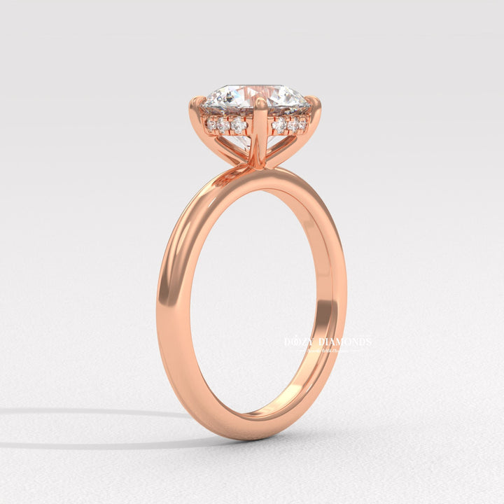 Modern hidden halo ring
Subtle halo engagement ring
Hidden halo wedding ring
Affordable diamond engagement ring