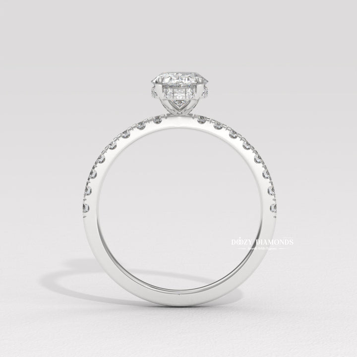 IGI certified lab diamond
Conflict free oval diamond
14k white gold oval ring