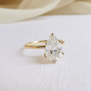 1-36-ct-pear-shaped-moissanite-solitaire-engagement-ring