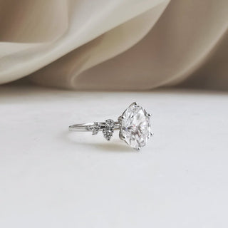 2-0-ct-round-shaped-moissanite-pave-setting-engagement-ring