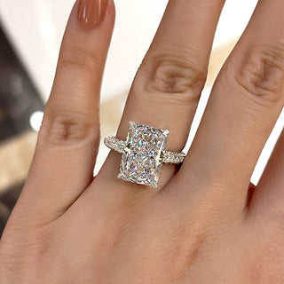 radiant-hidden-halo-f-vs1-lab-grown-diamond-engagement-ring