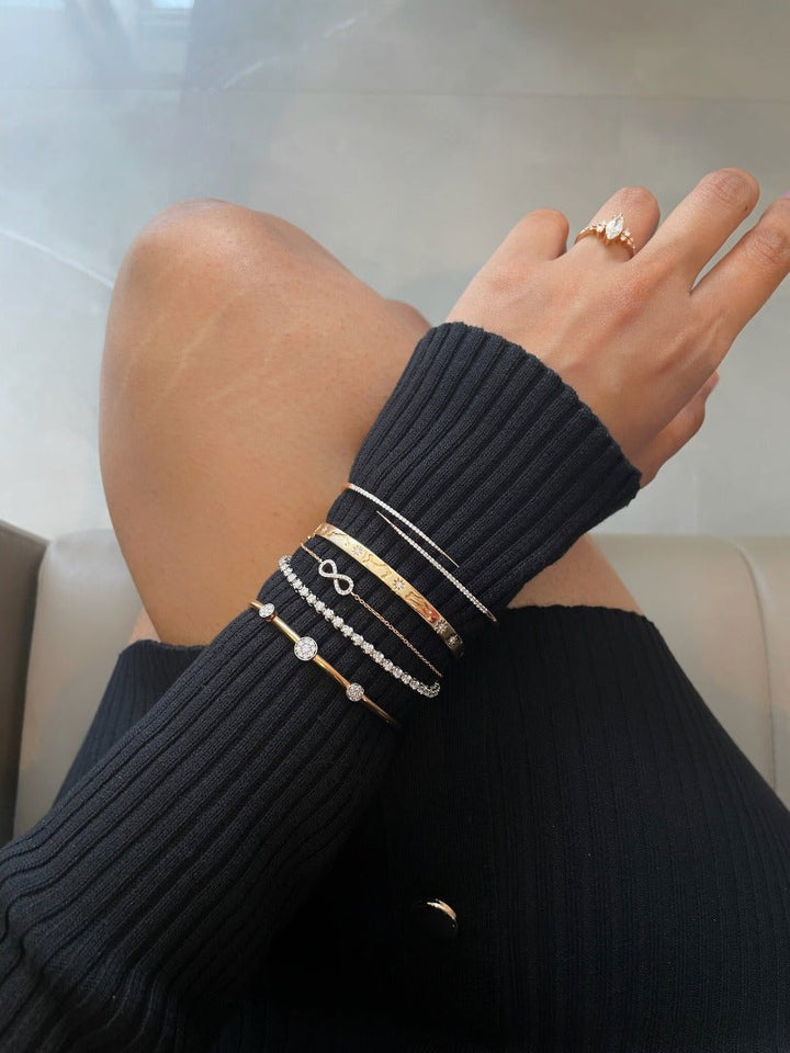 Round Cut Moissanite Diamond Infinity Bracelet For Women