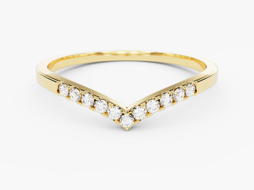 Round Cut Curved CVD EF/VVS V-Shape Diamond Wedding Band