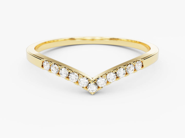 Round Cut Curved CVD EF/VVS V-Shape Diamond Wedding Band