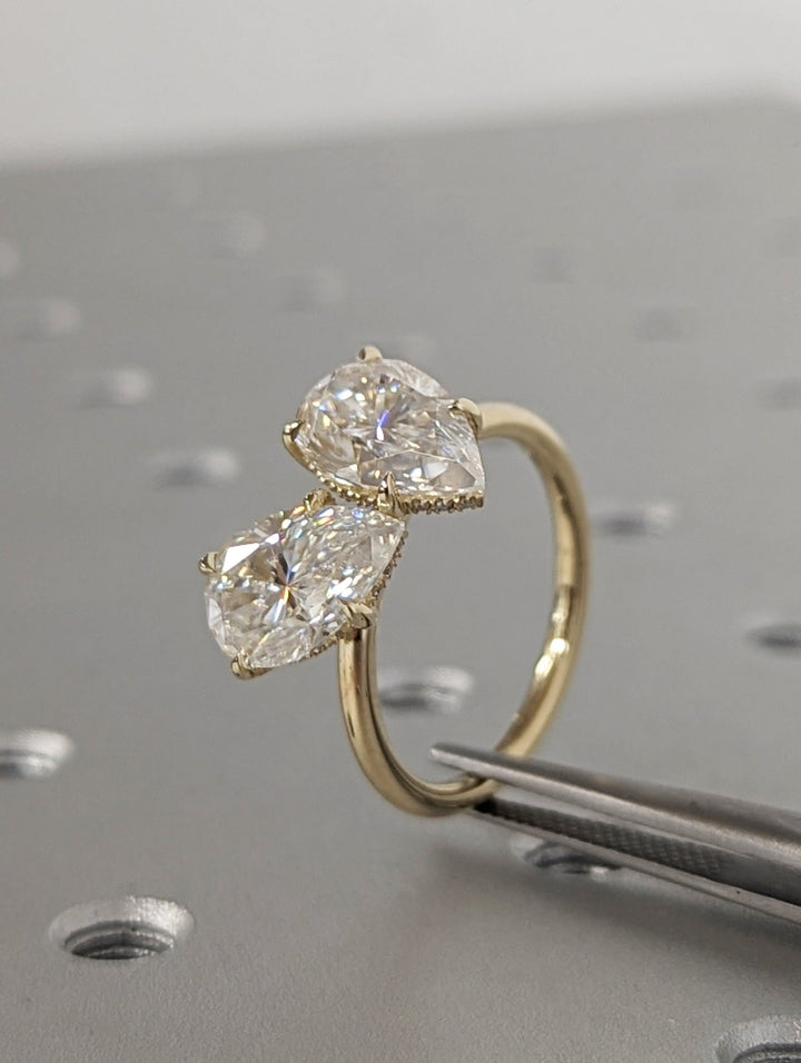 Ethical lab grown diamond engagement ring for women