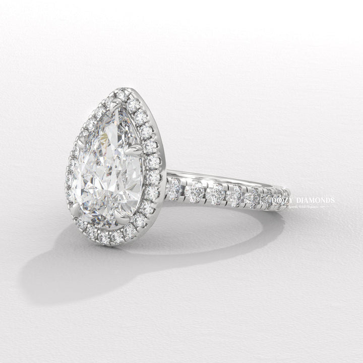 Lab diamond halo ring
VS2 clarity engagement ring
E color engagement ring
Lab grown radiant
IGI certified ring