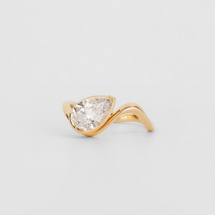1.0CT-2.0CT Pear Cut Lab Grown Diamond Unique Engagement Ring