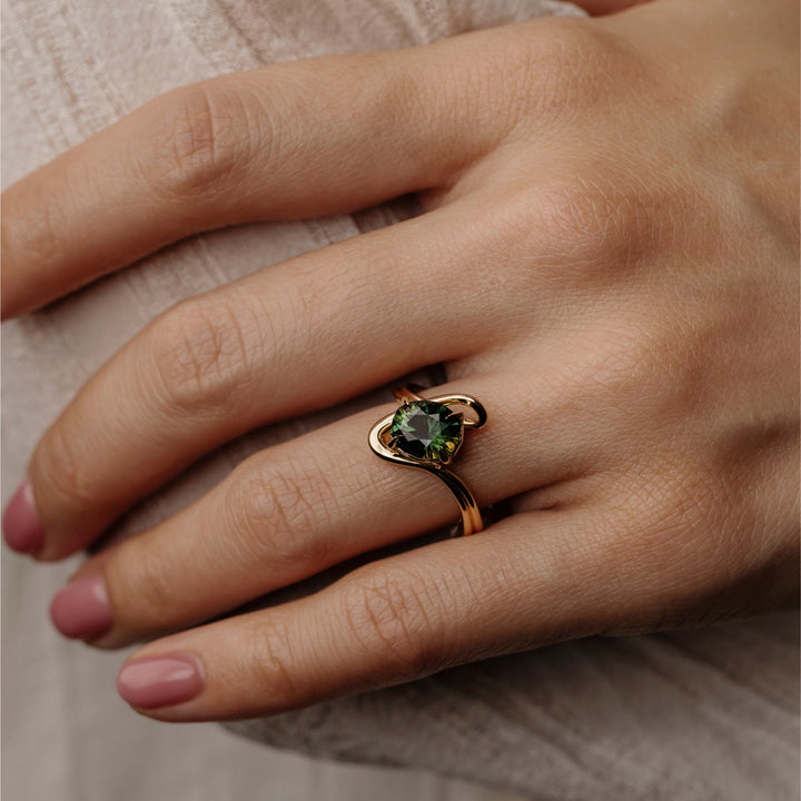 1.0CT-2.0CT Green Oval Cut Lab Grown Diamond Antique Engagement Ring