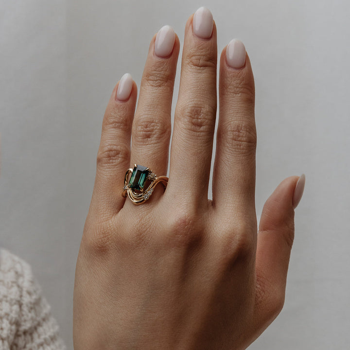 1.50CT-2.50CT Emerald Diamond Antique Engagement Ring