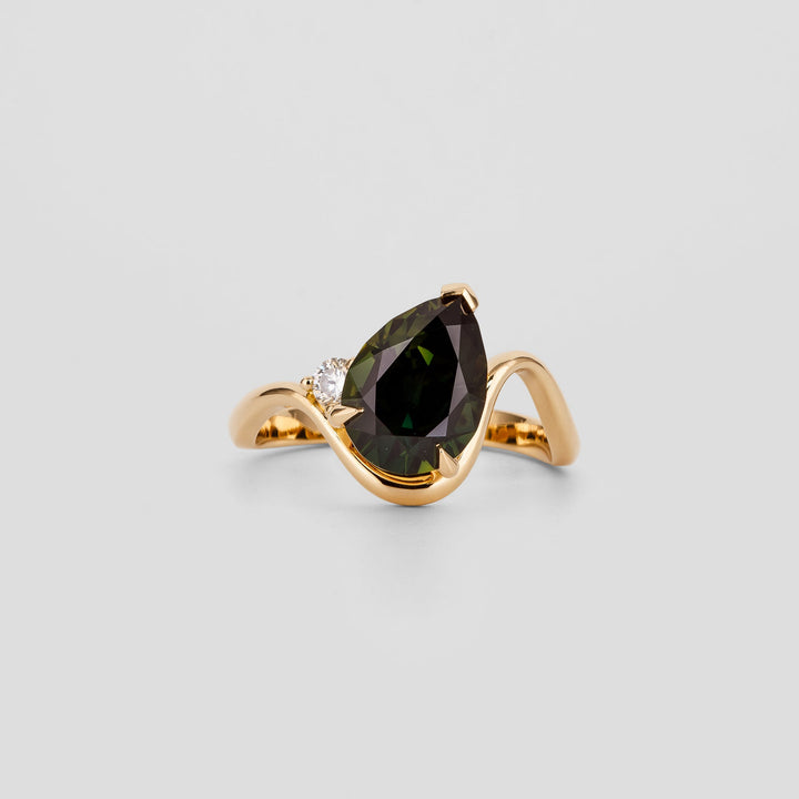 2.50CT-3.50CT Pear Australian Green Sapphire Diamond Engagement Ring