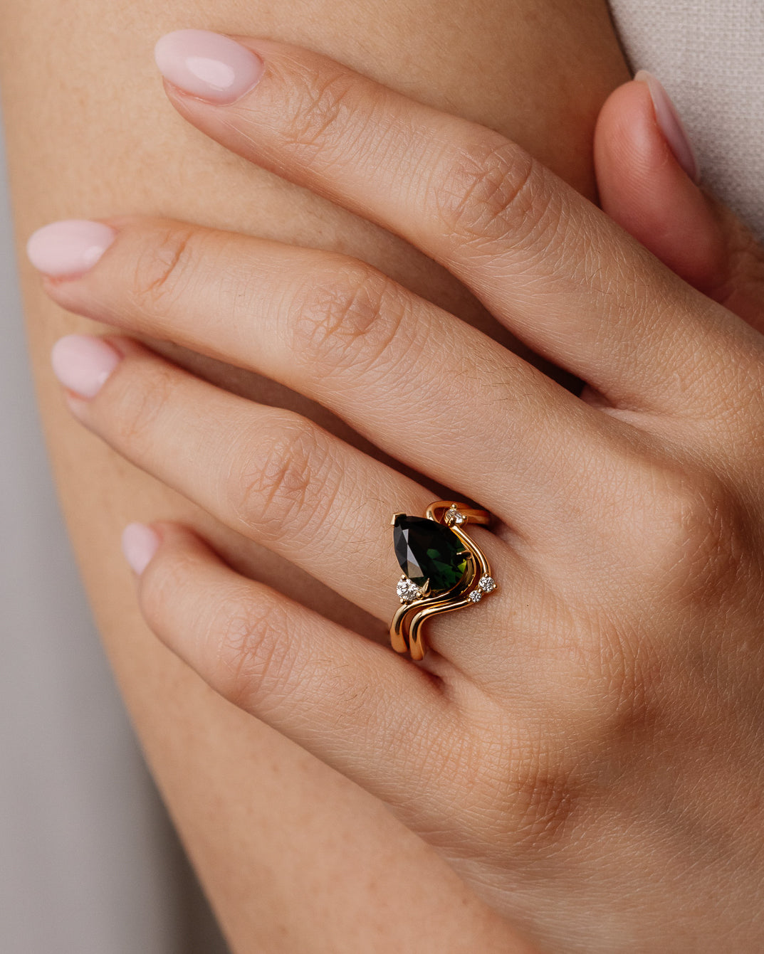 2.50CT-3.50CT Pear Australian Green Sapphire Diamond Engagement Ring