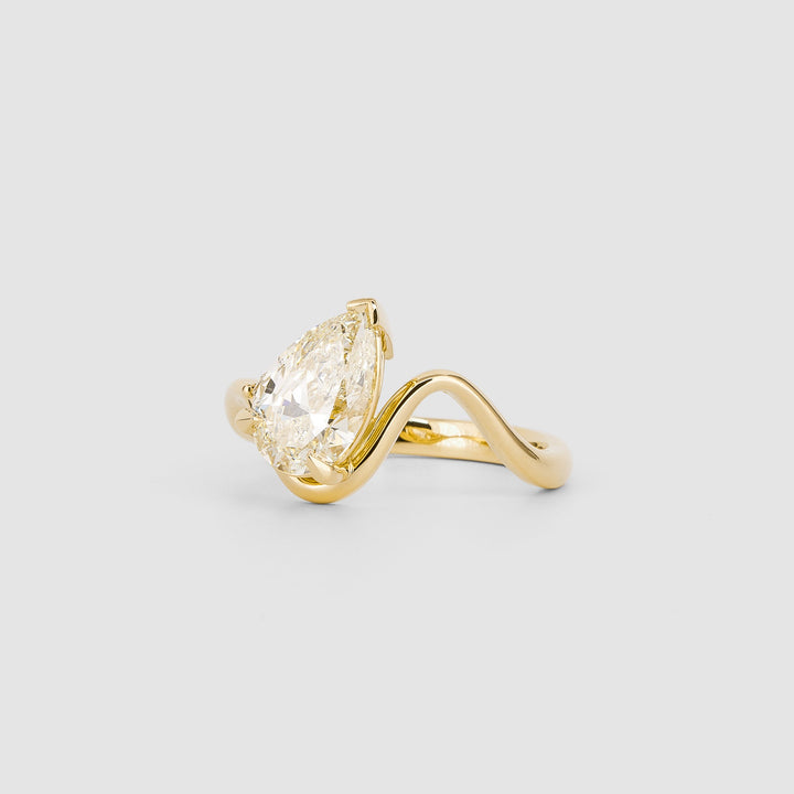 1.0CT-2.0CT Yellow Pear CVD Diamond Unique Engagement Ring