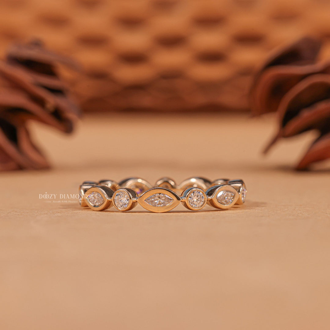 Marquise diamond promise band, Marquise diamond band gold, Marquise diamond band white gold, Marquise diamond band rose gold, Marquise diamond band yellow gold, Marquise diamond band for women