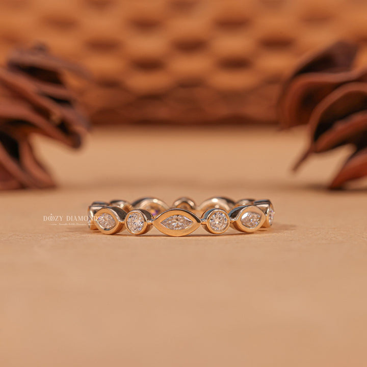 Marquise diamond promise band, Marquise diamond band gold, Marquise diamond band white gold, Marquise diamond band rose gold, Marquise diamond band yellow gold, Marquise diamond band for women